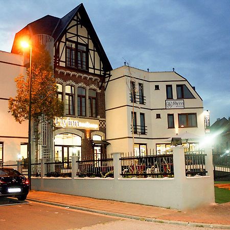 Fly Inn Hotel Lounge Machelen Экстерьер фото