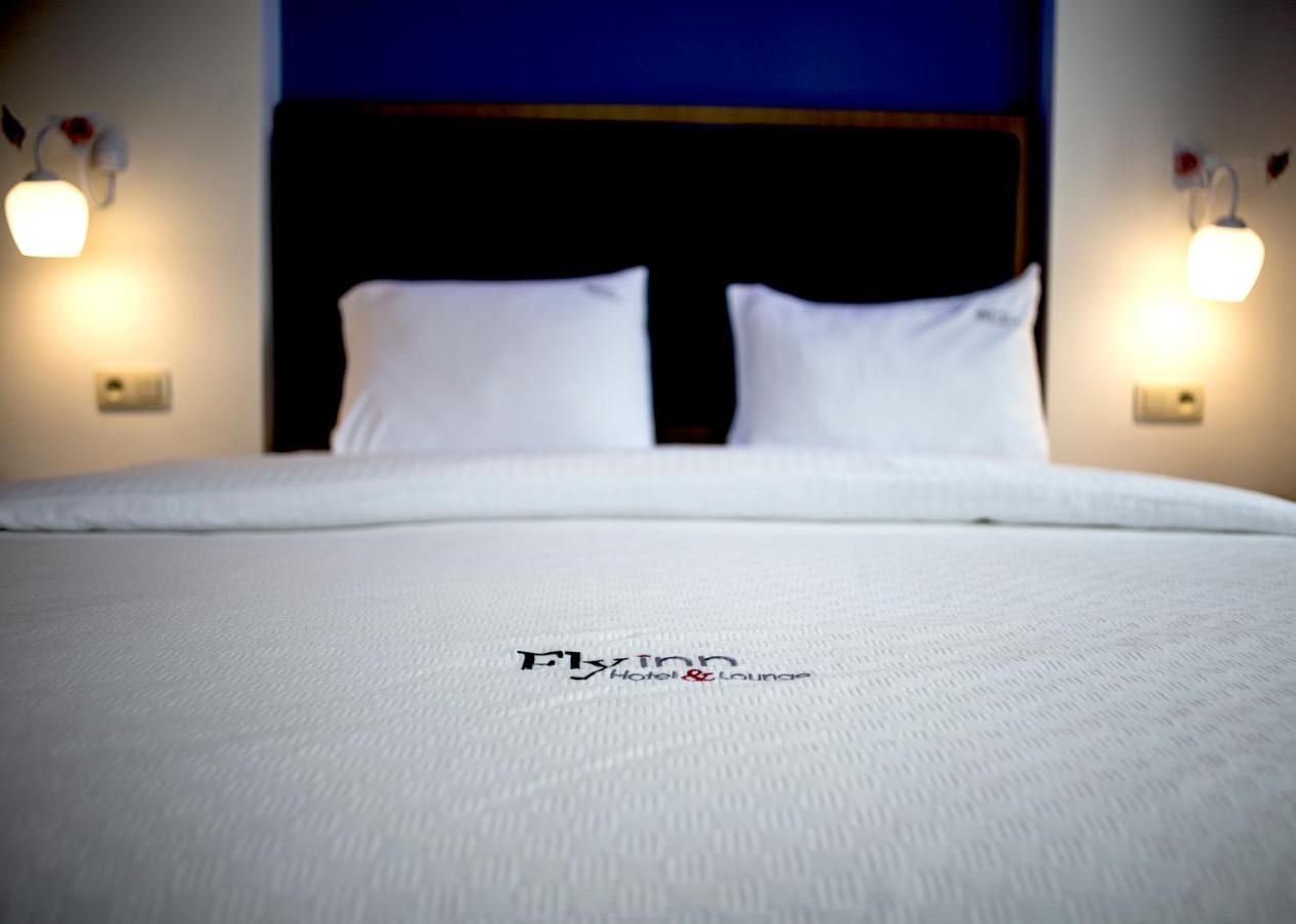 Fly Inn Hotel Lounge Machelen Экстерьер фото