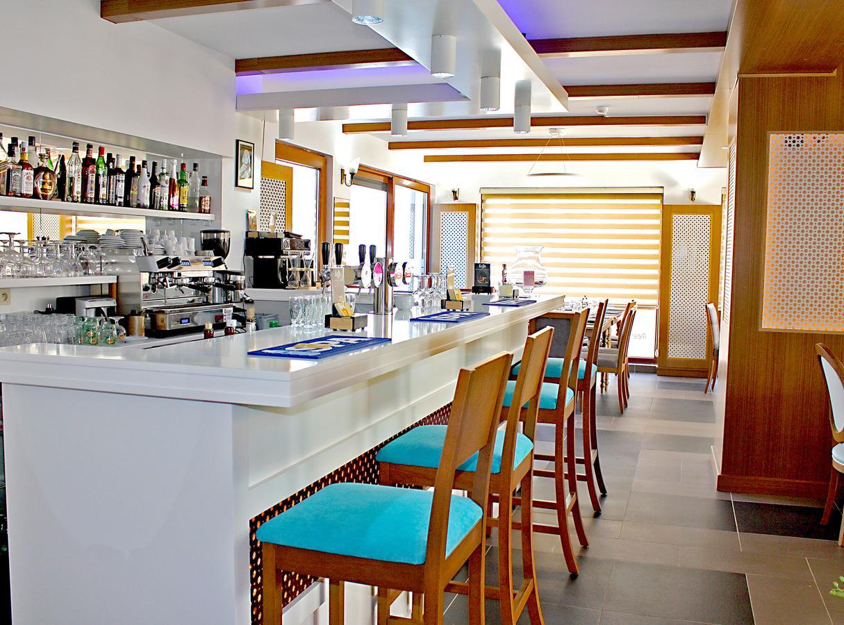 Fly Inn Hotel Lounge Machelen Экстерьер фото